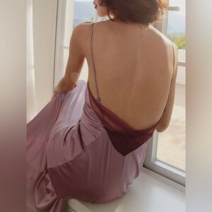 Open Back Dual Tone Lace Dress